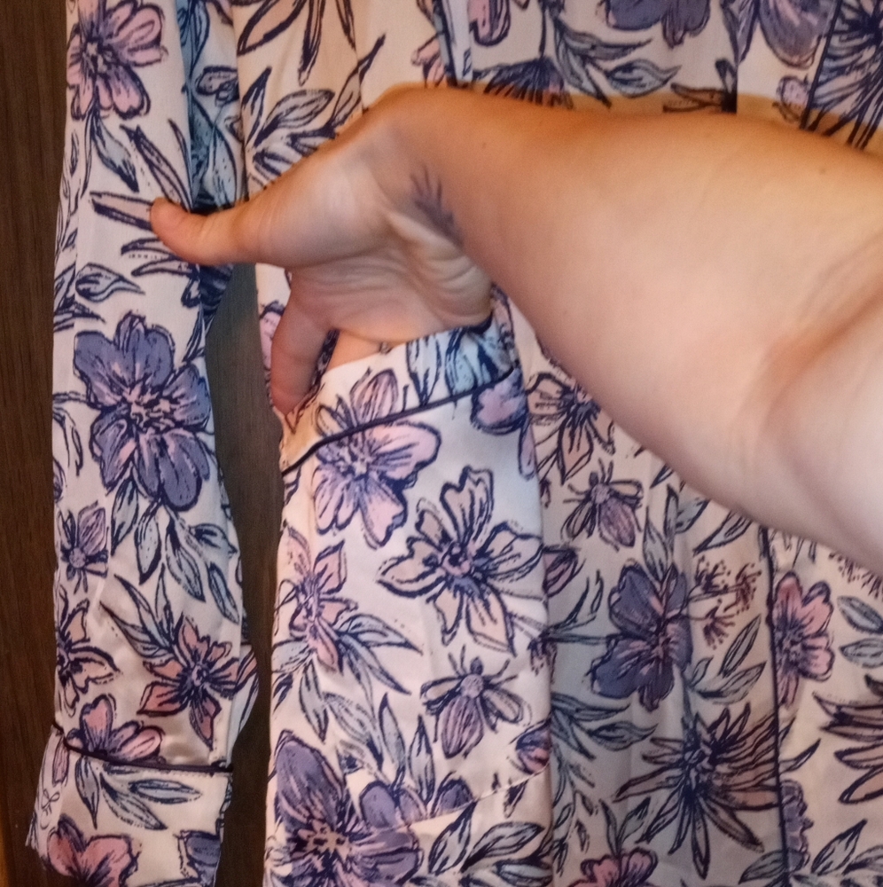 Sam Edelman Robe - Picture 5 of 6